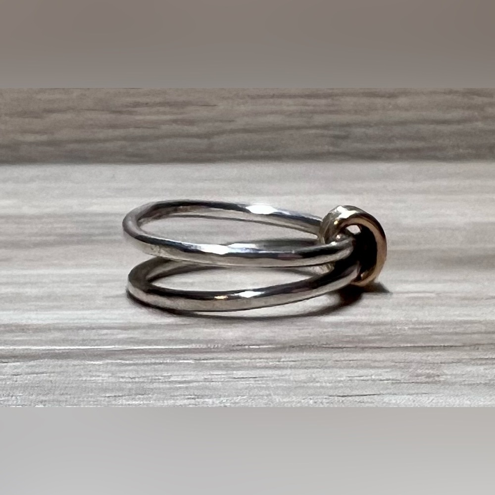 Vintage Designer Ed Levin Sterling Silver & Gold Signature Ring, Size 6 - Picture 4 of 13